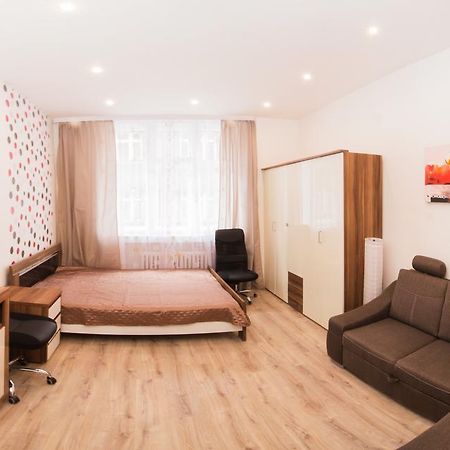 Apartment Ve Smeckach With A Big Terrace براغ المظهر الخارجي الصورة